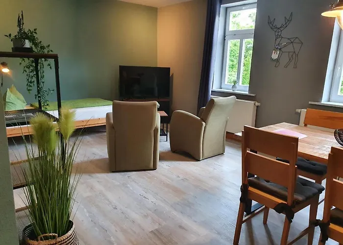Apartments Und Bistro Zum Glasmacher