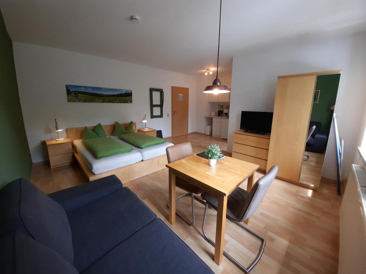 Apartment Und Bistro Zum Glasmacher Gehlberg