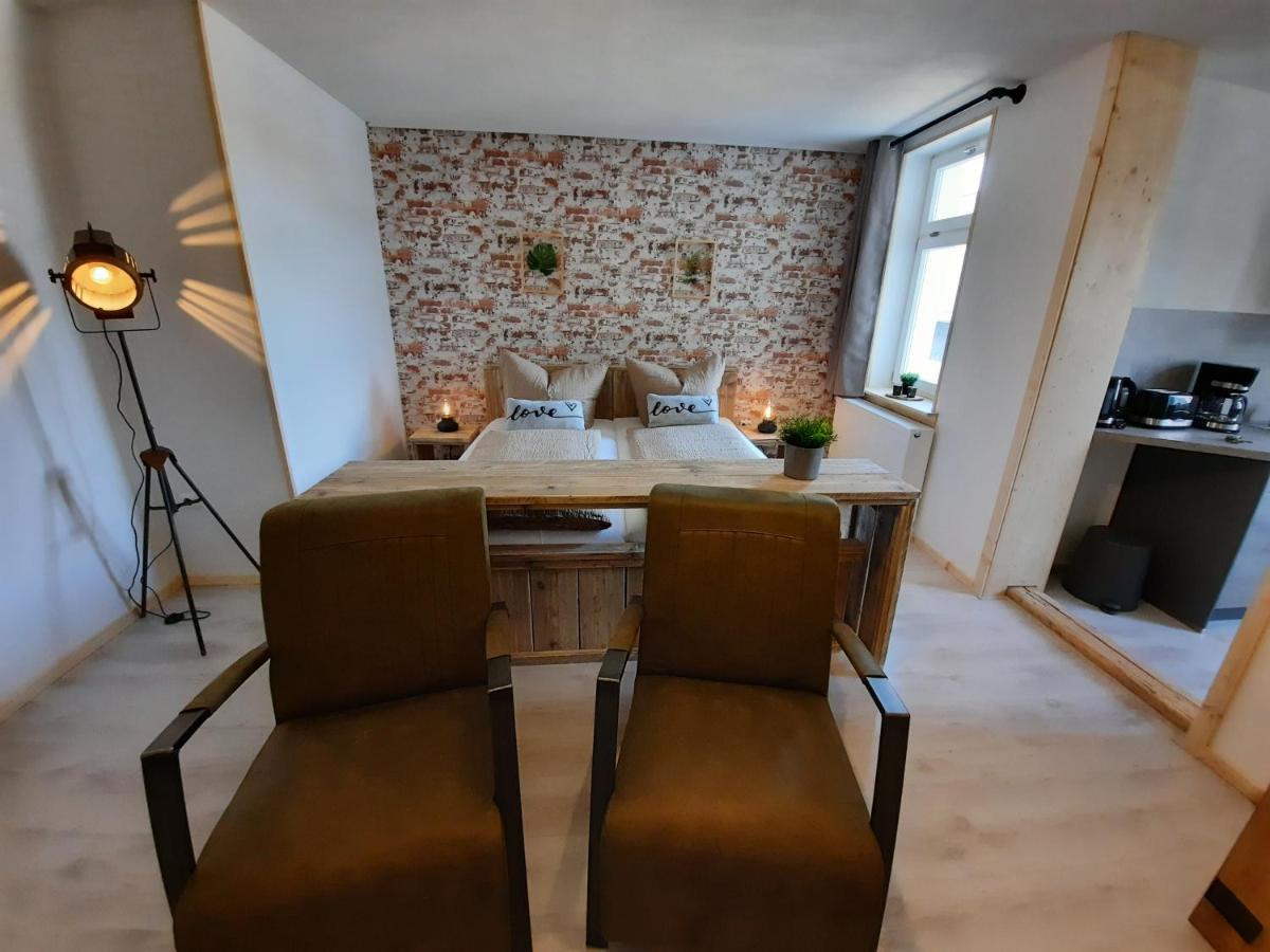 Апартаменты Und Bistro Zum Glasmacher